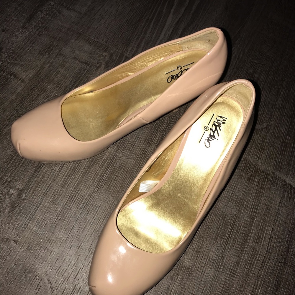 Pink Heels - Picture 5 of 8